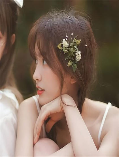 三年国语高清免费观看_黑白潜行在线观看_宝宝骚流水抠弄抽插H